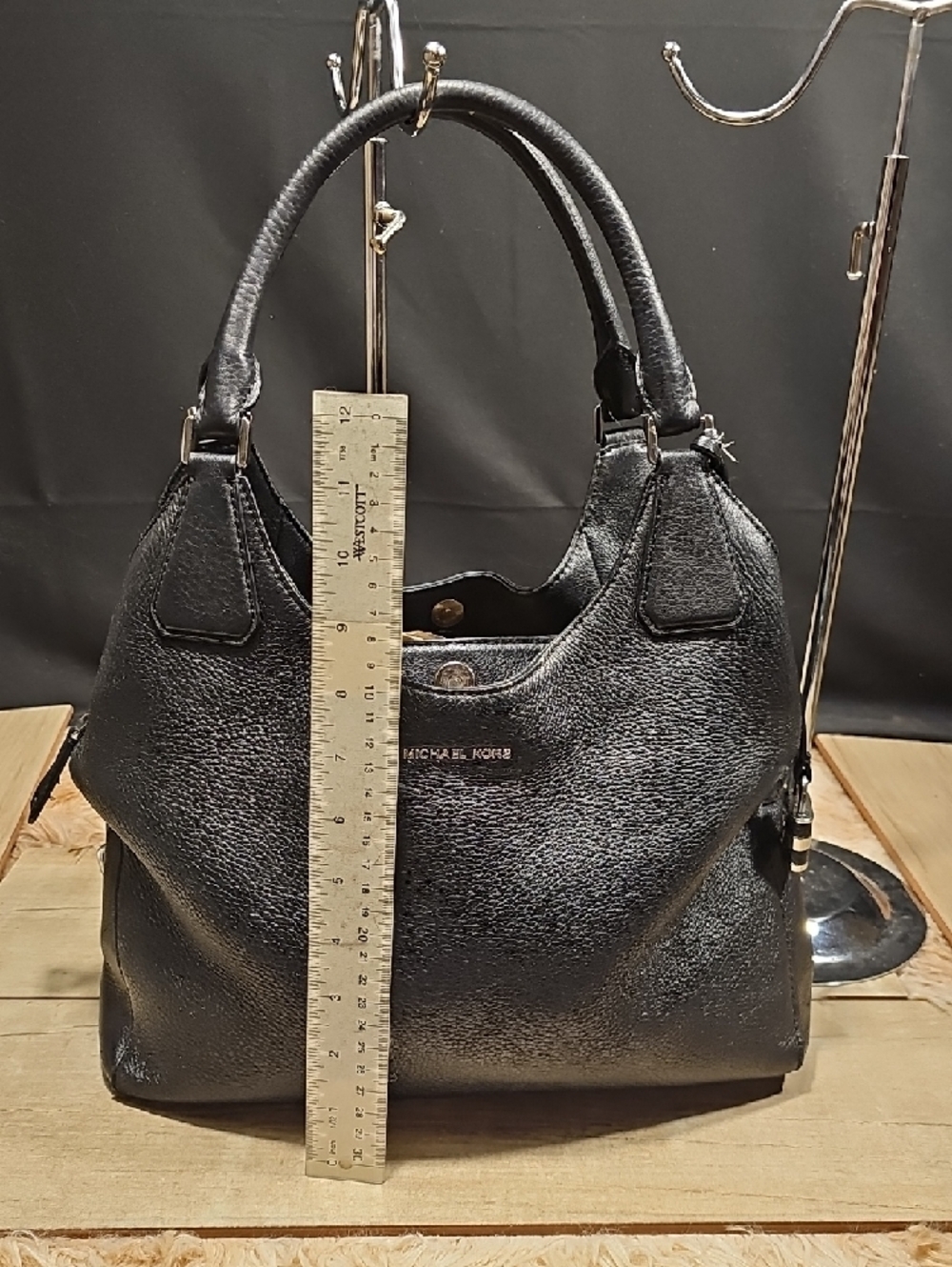 Michael Kors Black Leather Double-Handle Shoulder Bag - Picture 9 of 15